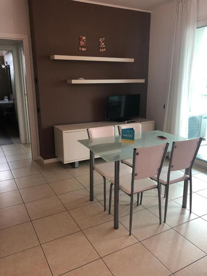 Brezza Da Mare Apartment Rimini Exterior photo