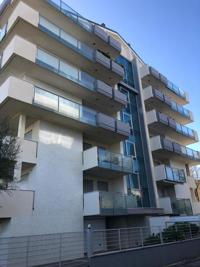 Brezza Da Mare Apartment Rimini Exterior photo